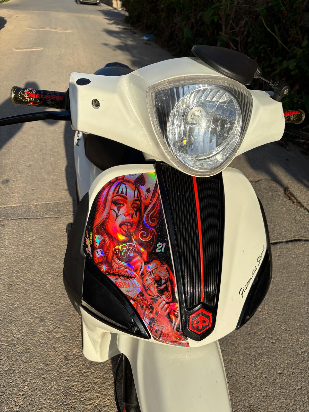 Grafica Scudo Piaggio Liberty Moc 50 Personalizzata – MotoWrapDesign