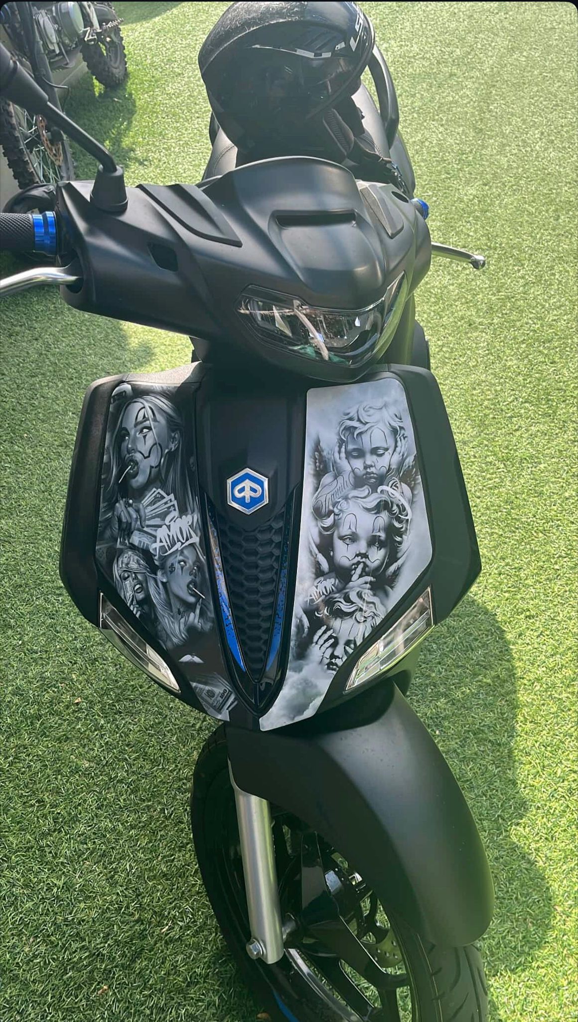 Grafica Scudo Piaggio Liberty iGet 50 Personalizzata – MotoWrapDesign